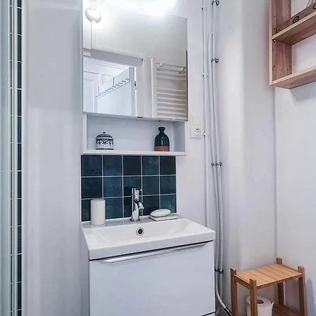 T2 Face A La Gare - 1er Etage - Calme Appartement *
