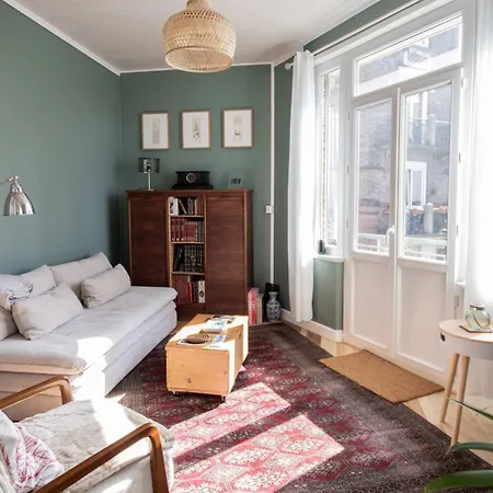 Appartement T2 Face A La Gare - 1er Etage - Calme Arras